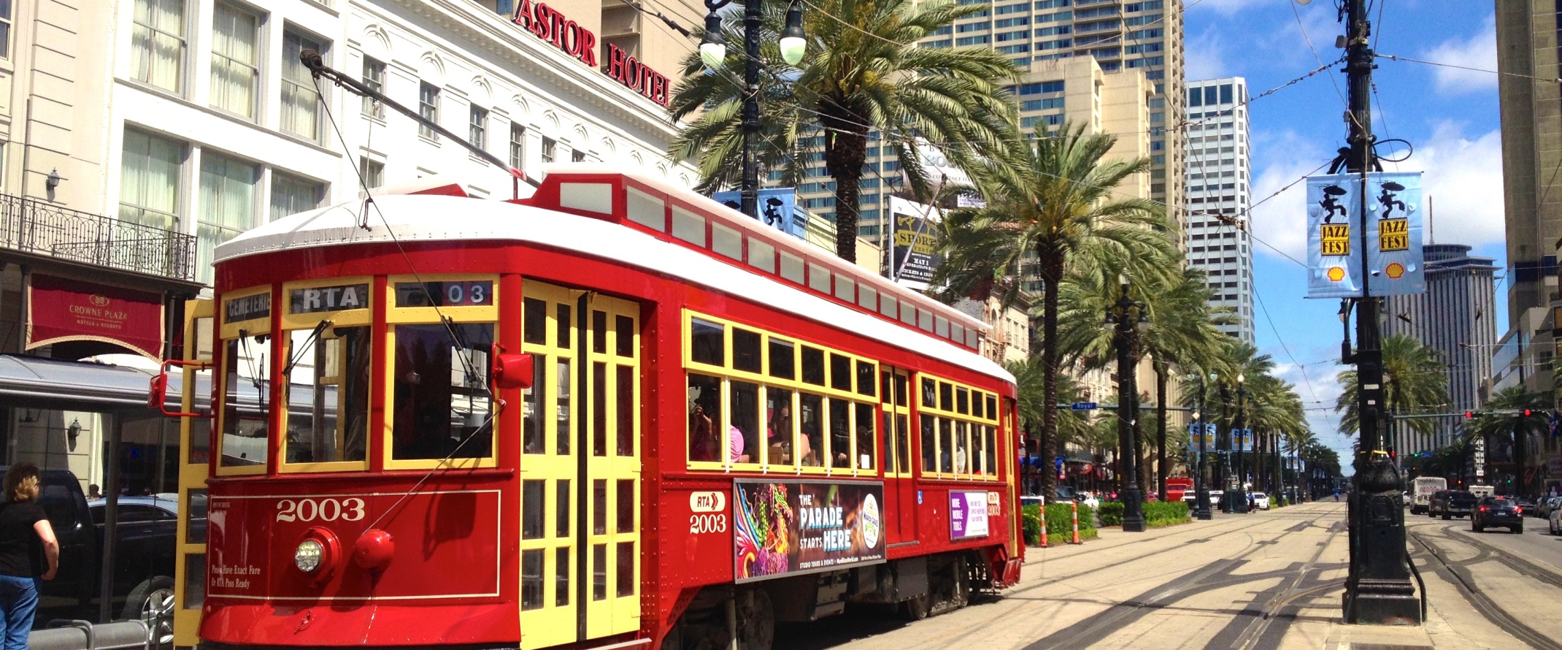 New Orleans streetcar by Didier Moïse