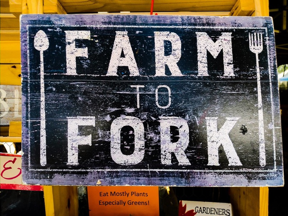 Farm to Fork sign