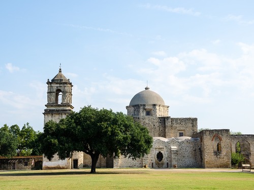 San Antonio: Deep in the Heart | Sports Leisure Vacations